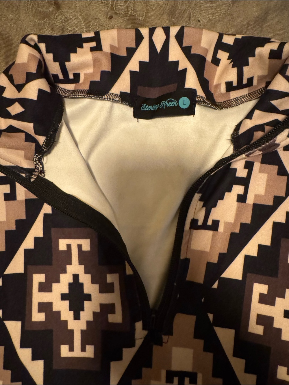 Women's Aztec Print Zip-Up Jacket in Black & Tan